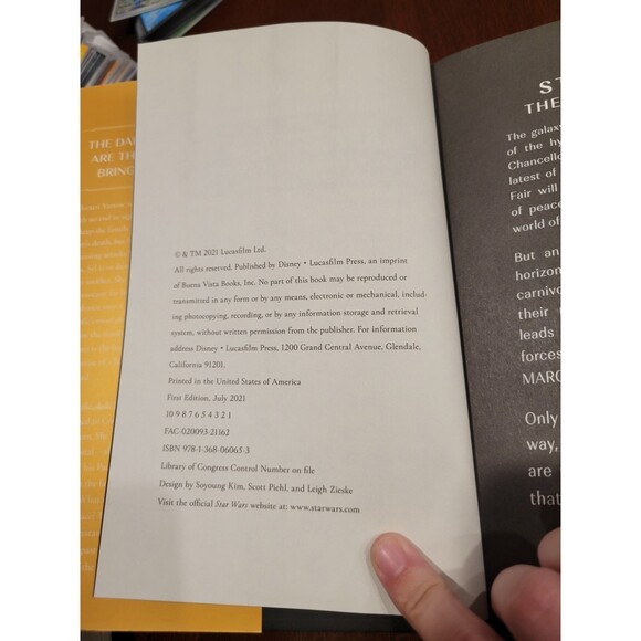 Star Wars the High Republic Out of the Shadows Walmart Exclusive 1st Edition - Picture 3 of 5